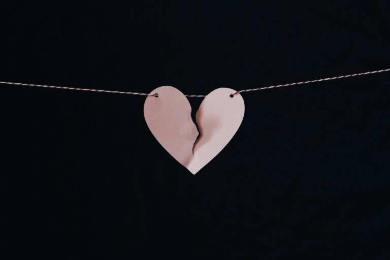 What Documents Do I Need to File to Start My Divorce in Maryland?