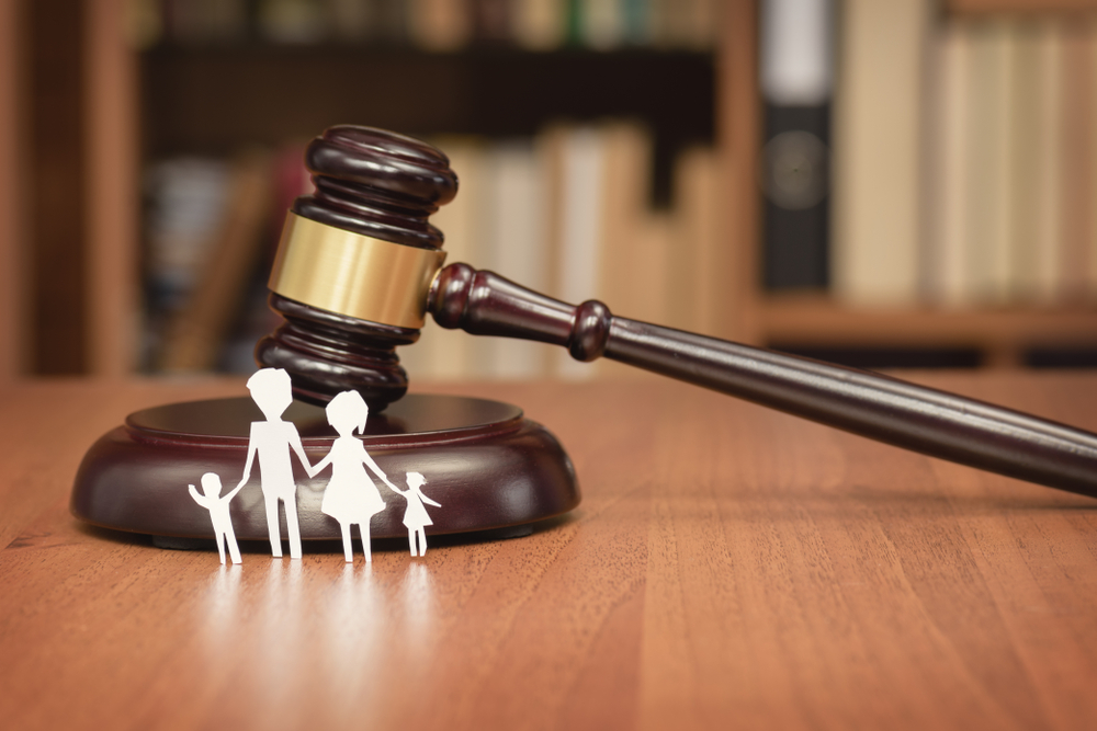 Divorce family. Children section by court. Divorce and children. Сourt hearing. Judge’s verdict. Symbol law